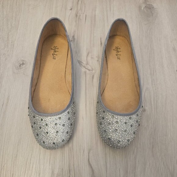 Style & Co Silver Flats Ballet Slip On Shoes Embellished Women’s Sz 6.5 M - Picture 4 of 10